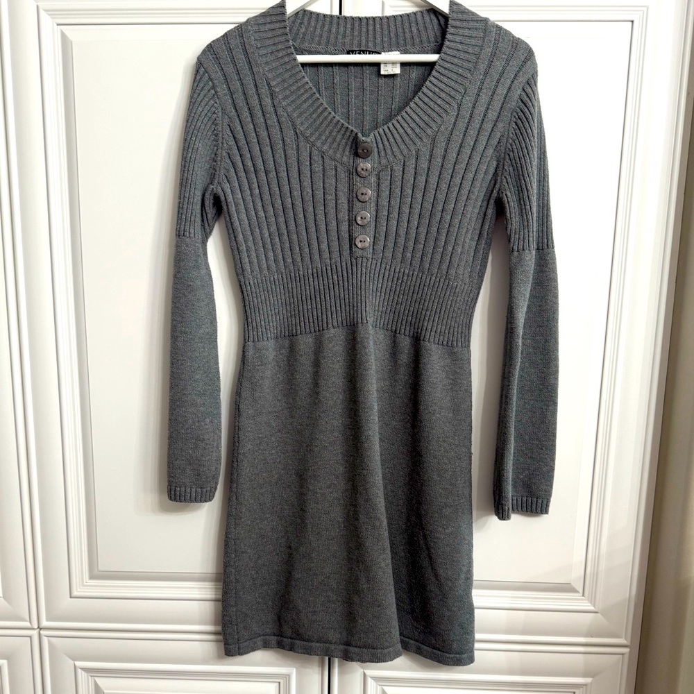 VENUS Size Small Dark Grey Long Sleeve V-Neck Sweater Dress Midi Button Detail